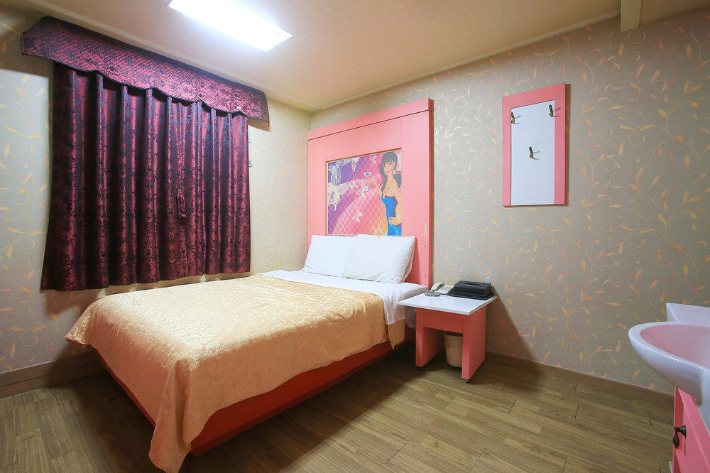 Real Boutique Hotel 首爾 外观 照片