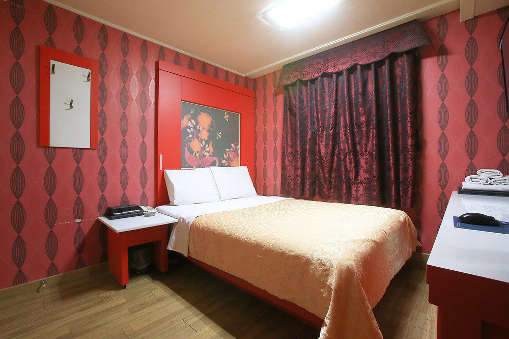 Real Boutique Hotel 首爾 外观 照片