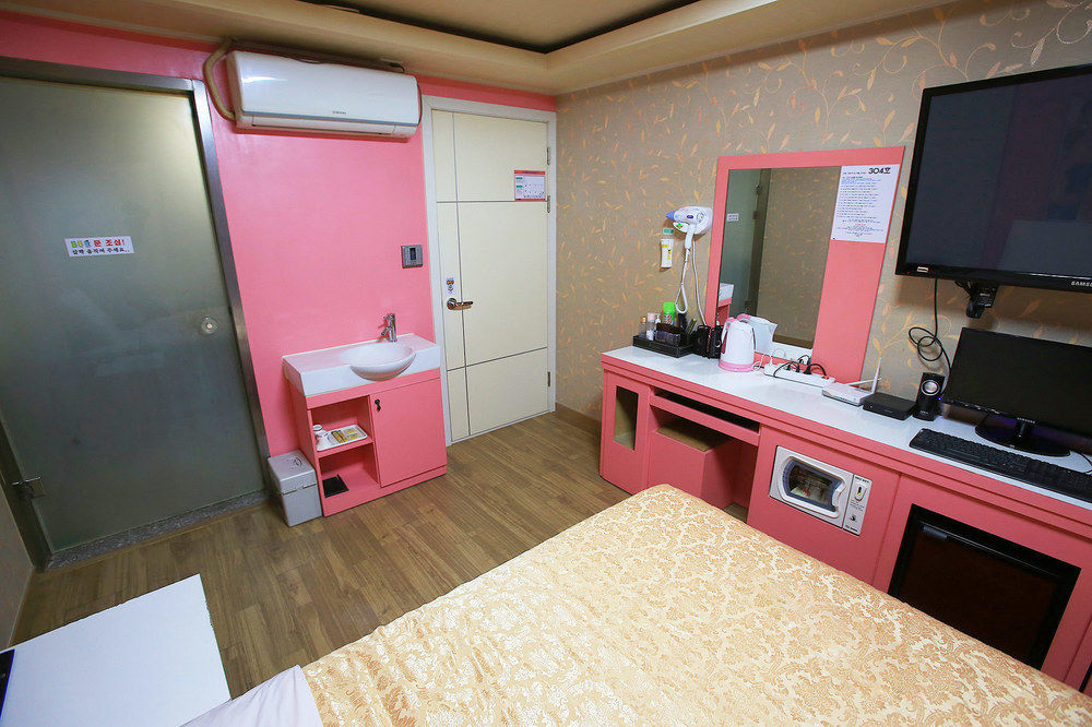 Real Boutique Hotel 首爾 外观 照片